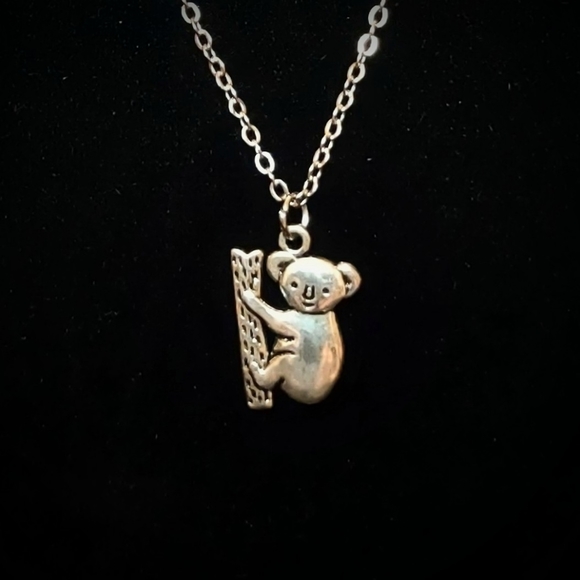 koala bear necklace 3/8" stainless steel pendant on a silvertone necklace chain - Picture 11 of 12